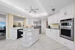 2410 Harbourside Dr, Longboat Key, FL 34228 - Photo 11