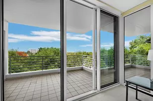 2410 Harbourside Dr, Longboat Key, FL 34228 - Photo 27