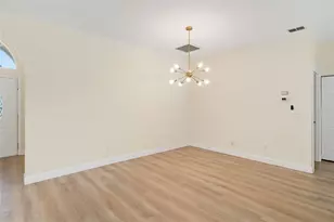 5370 Matthew Ct, Sarasota, FL 34231 - Photo 7