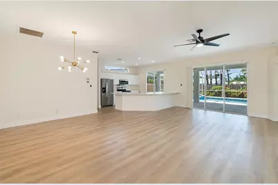 5370 Matthew Court, Sarasota, FL 34231 - Photo 5
