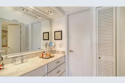 1355 S Portofino Drive #103, Sarasota, FL 34242 - Photo 37