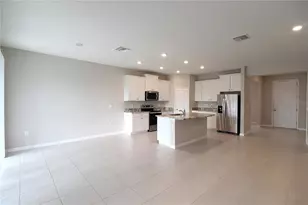 511 158th St E, Bradenton, FL 34212 - Photo 3