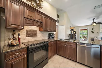 4352 Kingston Loop, Sarasota, FL 34238 - Photo 3