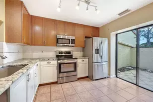 5294 Huntingwood Ct, Sarasota, FL 34235 - Photo 15