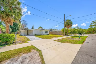6908 11th Avenue E, Palmetto, FL 34221 - Photo 7