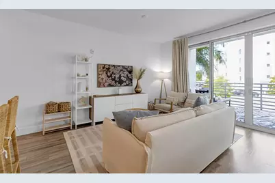 1703 N Tamiami Trail #211, Sarasota, FL 34234 - Photo 9