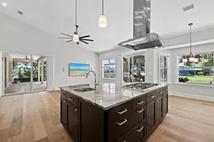 819 Paradise Way, Sarasota, FL 34242 - Photo 19