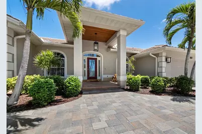 819 Paradise Way, Sarasota, FL 34242 - Photo 5