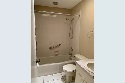 5025 82nd Way E, Sarasota, FL 34243 - Photo 9