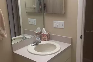 5025 82nd Way E, Sarasota, FL 34243 - Photo 11