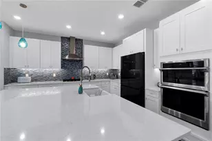 5344 Wishing Arch Dr, Apollo Beach, FL 33572 - Photo 3