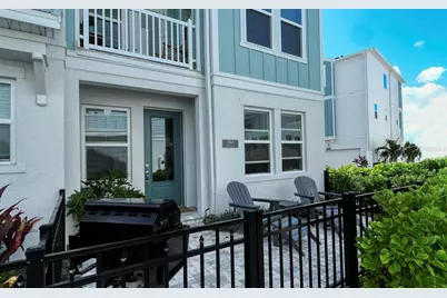 2300 Lindstrom Street, Sarasota, FL 34237 - Photo 3