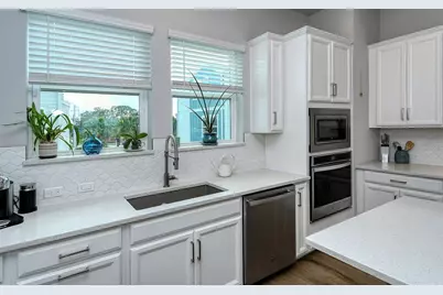 2300 Lindstrom Street, Sarasota, FL 34237 - Photo 31