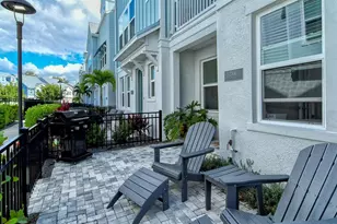 2300 Lindstrom St, Sarasota, FL 34237 - Photo 5
