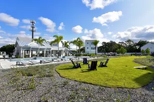 2300 Lindstrom St, Sarasota, FL 34237 - Photo 57
