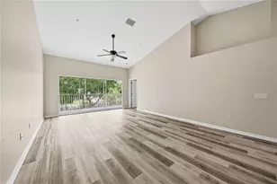 7660 Sweetbay Cir, Bradenton, FL 34203 - Photo 15