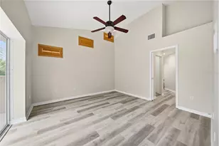 7660 Sweetbay Cir, Bradenton, FL 34203 - Photo 19