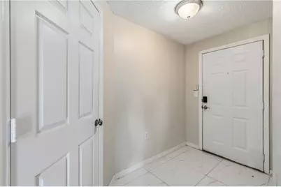 5655 Bentgrass Drive #9-111, Sarasota, FL 34235 - Photo 7