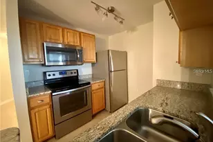 5655 Bentgrass Dr, Sarasota, FL 34235 - Photo 13