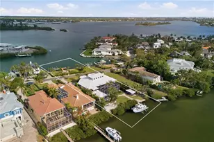 4034 Roberts Point Rd, Sarasota, FL 34242 - Photo 9