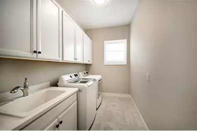 8092 Grande Shores Drive, Sarasota, FL 34240 - Photo 33