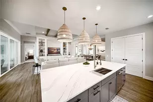 8092 Grande Shores Dr, Sarasota, FL 34240 - Photo 15