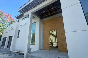 2100 McClellan Pkwy, Sarasota, FL 34239 - Photo 15