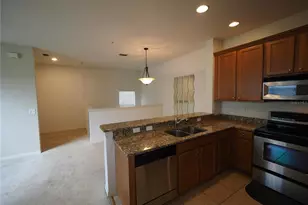 3617 Parkridge Cir, Sarasota, FL 34243 - Photo 17