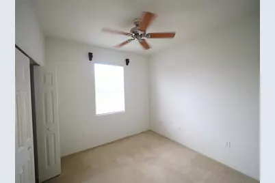 3617 Parkridge Circle #11-202, Sarasota, FL 34243 - Photo 9