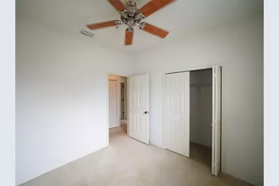 3617 Parkridge Circle #11-202, Sarasota, FL 34243 - Photo 11