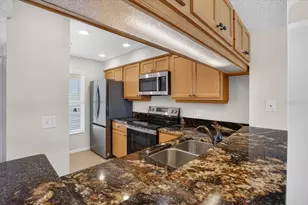 1040 Wexford Blvd, Venice, FL 34293 - Photo 7