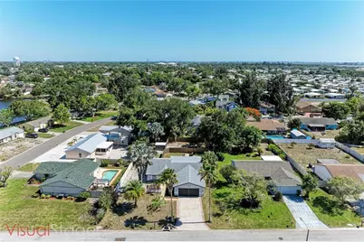6705 35th Avenue W, Bradenton, FL 34209 - Photo 3