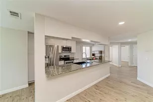 6705 35th Ave W, Bradenton, FL 34209 - Photo 9