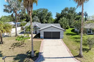 6705 35th Ave W, Bradenton, FL 34209 - Photo 1