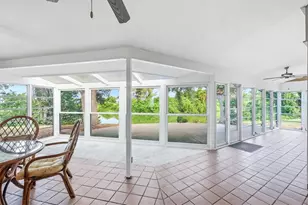 425 Driftwood Rd, Venice, FL 34293 - Photo 25