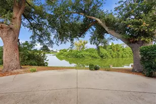 425 Driftwood Rd, Venice, FL 34293 - Photo 33