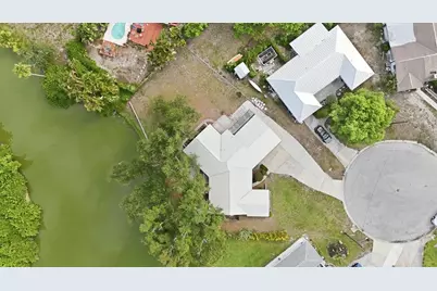 425 Driftwood Road, Venice, FL 34293 - Photo 45