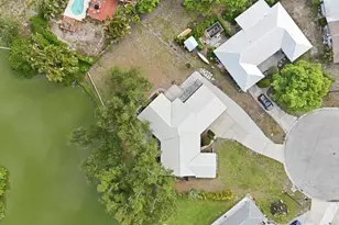 425 Driftwood Rd, Venice, FL 34293 - Photo 45
