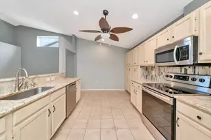 4734 Raintree St Cir E, Bradenton, FL 34203 - Photo 17