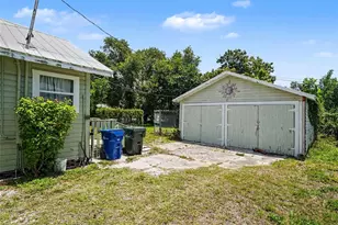 2222 Florinda St, Sarasota, FL 34231 - Photo 13