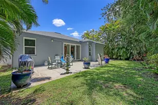 6730 W Country Club Ln, Sarasota, FL 34243 - Photo 45