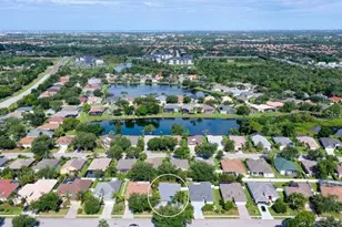 6730 W Country Club Ln, Sarasota, FL 34243 - Photo 69