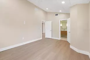 2580 Shamrock Dr, Venice, FL 34293 - Photo 17