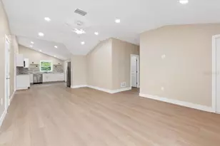 2580 Shamrock Dr, Venice, FL 34293 - Photo 5