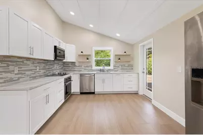 2580 Shamrock Drive, Venice, FL 34293 - Photo 9