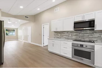 2580 Shamrock Drive, Venice, FL 34293 - Photo 11