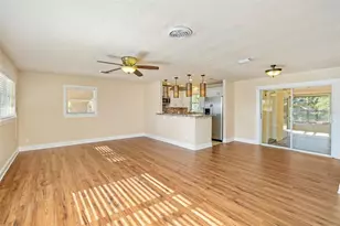 4219 35th St W, Bradenton, FL 34205 - Photo 9