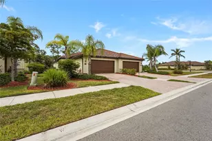 12055 Amica Loop, Venice, FL 34293 - Photo 3