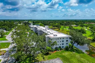 7461 W Country Club Dr N, Sarasota, FL 34243 - Photo 51