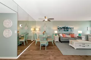 7461 W Country Club Dr N, Sarasota, FL 34243 - Photo 5
